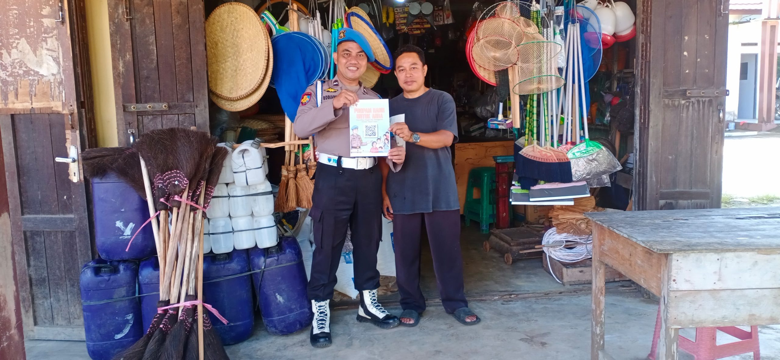 Kanit Propam Ajak Masyarakat Laporkan Anggota yang Menyimpang Melalui Barcode Layanan Propam Polri