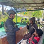 Dukung Program Pemerintah dan Pemberdayaan Pangan Lokal, Satgas Yonif 500/Sikatan Melaksanakan Komsos dan Pembagian Benih Sayuran Di Kampung Mamba