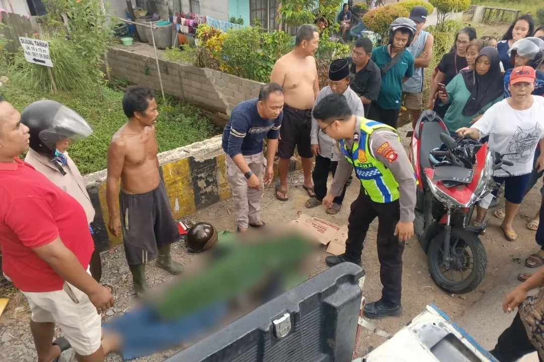 Tragedi KM 19 Trans Kalimantan: Hilang Kendali di Tikungan, Pemotor Tewas Hantam Truk