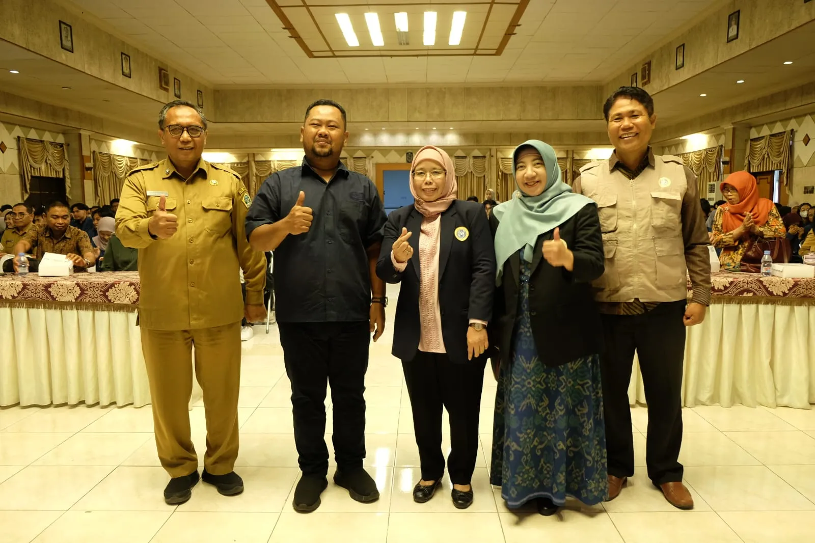 Usung Tema SGDs, Bupati Gresik Resmi Terima Mahasiswa KKN-BBK UNAIR ke-7
