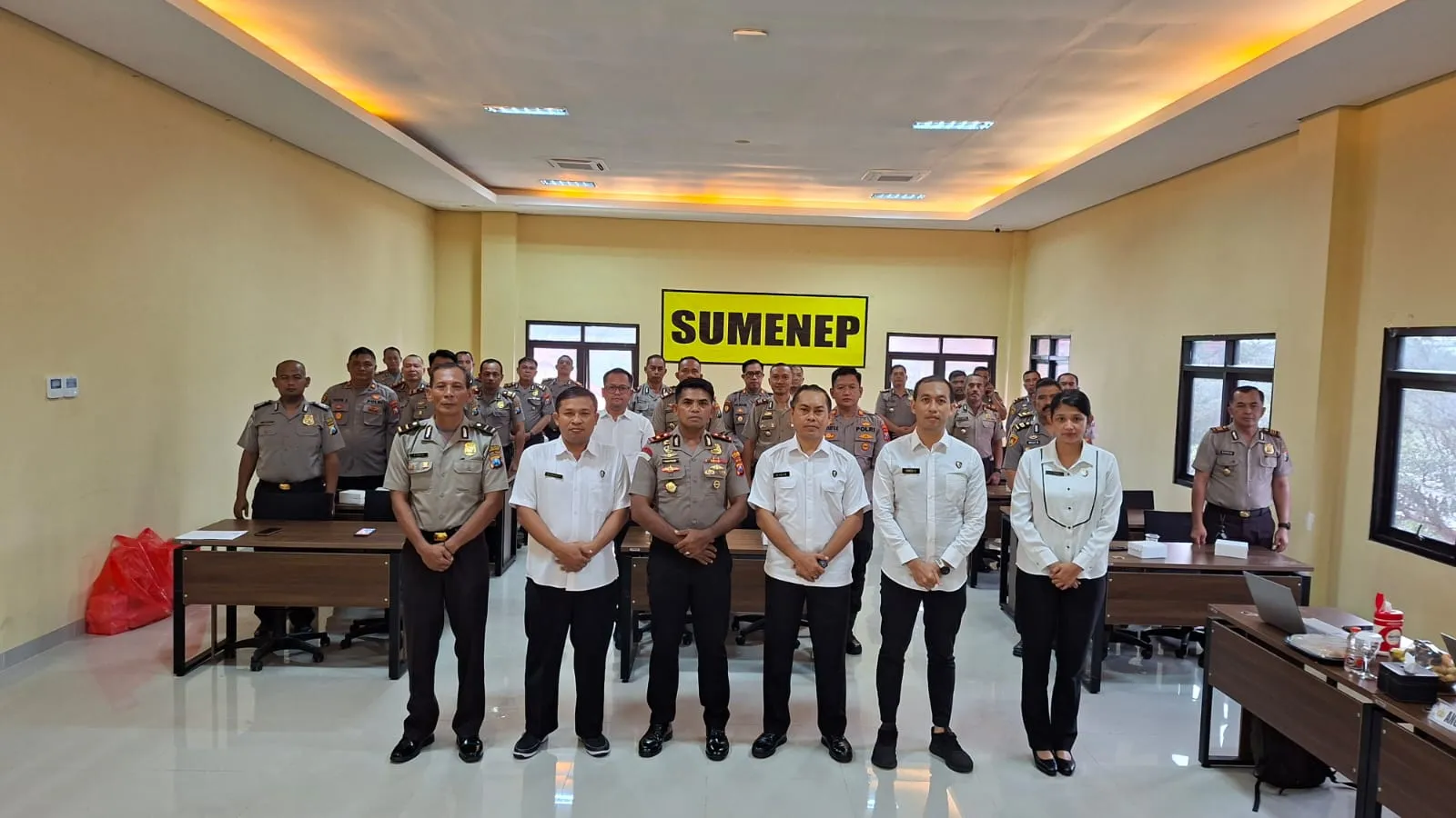 Asistensi Itwasda Polda Jatim Terkait Kepatuhan Dalam Pelaporan LHKPN di Polres Sumenep