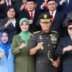 Foto : Pangdam XII/ Tpr Hadiri Upacara HUT Pemprop ke-69