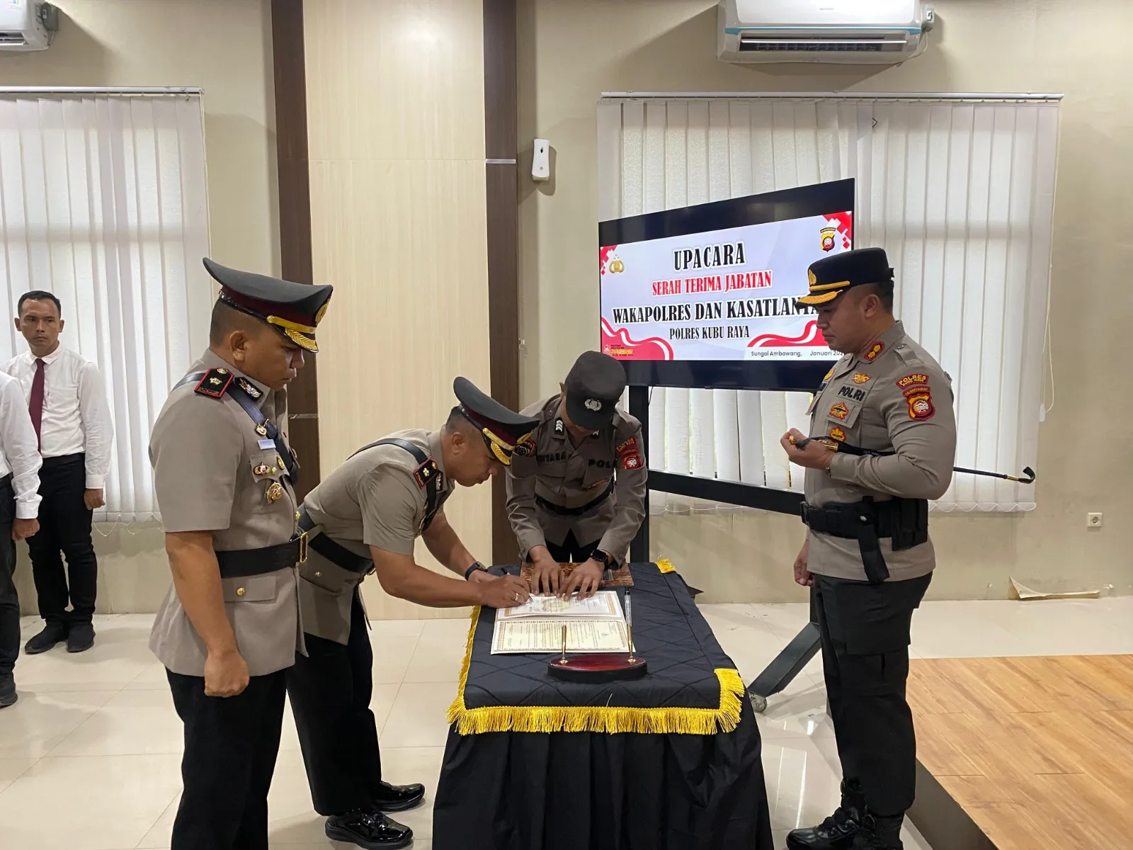 Penyegaran di Polres Kubu Raya, Kompol Andri Syahroni Resmi Jabat Wakapolres Baru