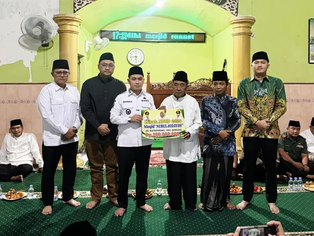 Pemkab Mojokerto Salurkan Hibah Rp100 Juta Untuk Masjid Nurul Hidayah Desa Kutoporong Bangsal