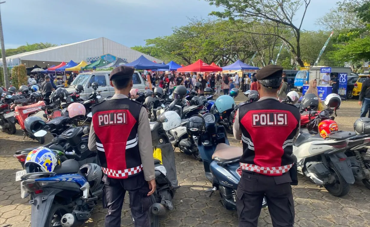 Satgas Preventiv Ops Liong Kapuas 2026  Polda Kalbar Gencar Patroli Dialogis di Pelabuhan dan Pasar Juadah