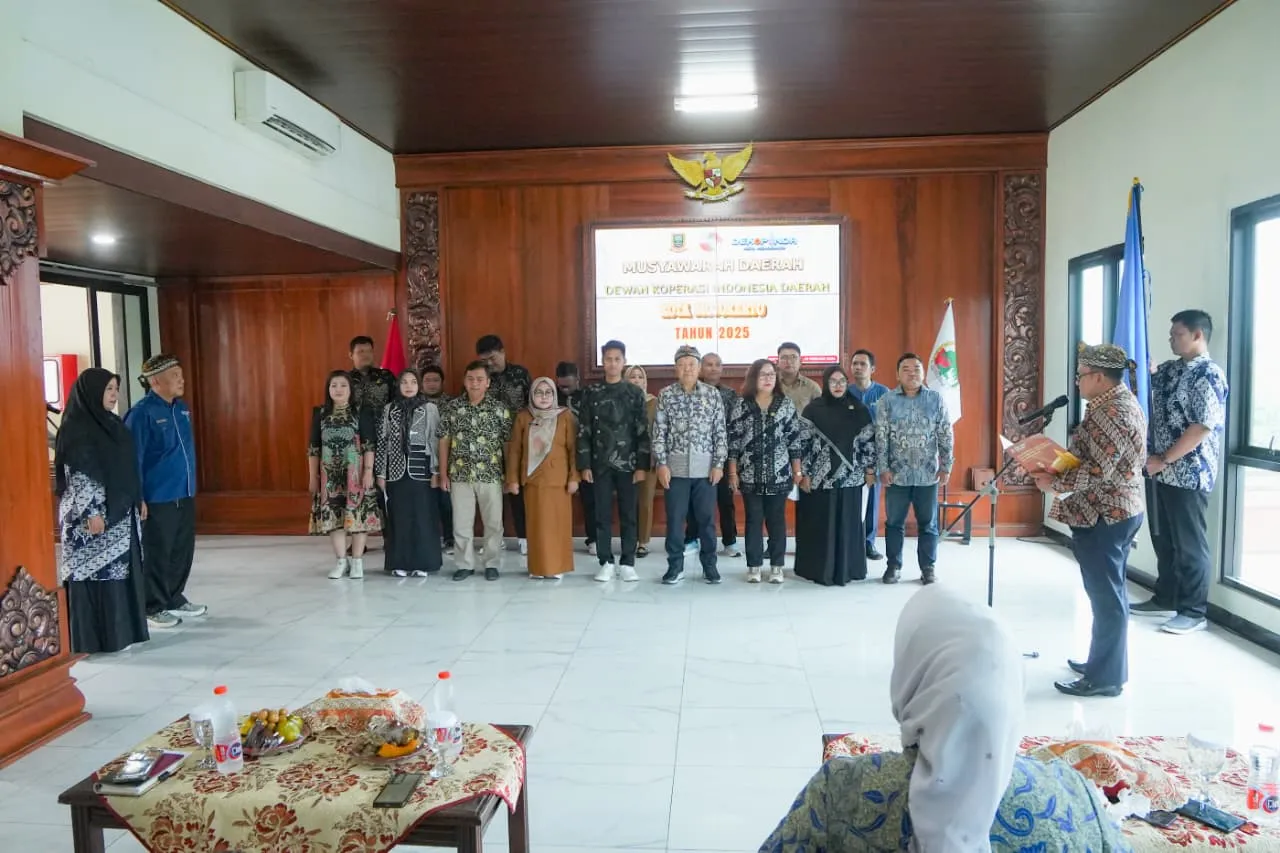 Pelantikan Pengurus Dekopinda, Wali Kota Ajak Perkuat Ekonomi Daerah dengan Gerakan Koperasi