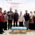 Wabup Alif Serahkan Bantuan Tahap Pertama untuk ODHIV, Tegaskan Komitmen Eliminasi HIV 2030