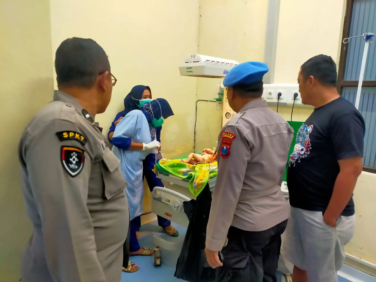Penemuan Bayi Perempuan di Desa Kolor Langsung di Tangani Polres Sumenep.