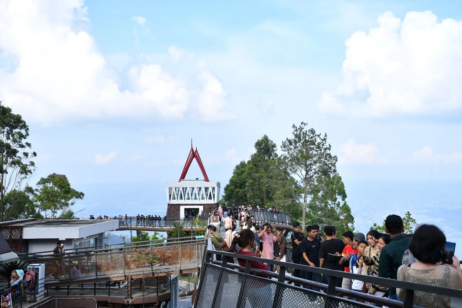 Retribusi Sektor Pariwisata Samosir Sumbang PAD Rp 2,26 Miliar Selama 12 Hari Libur