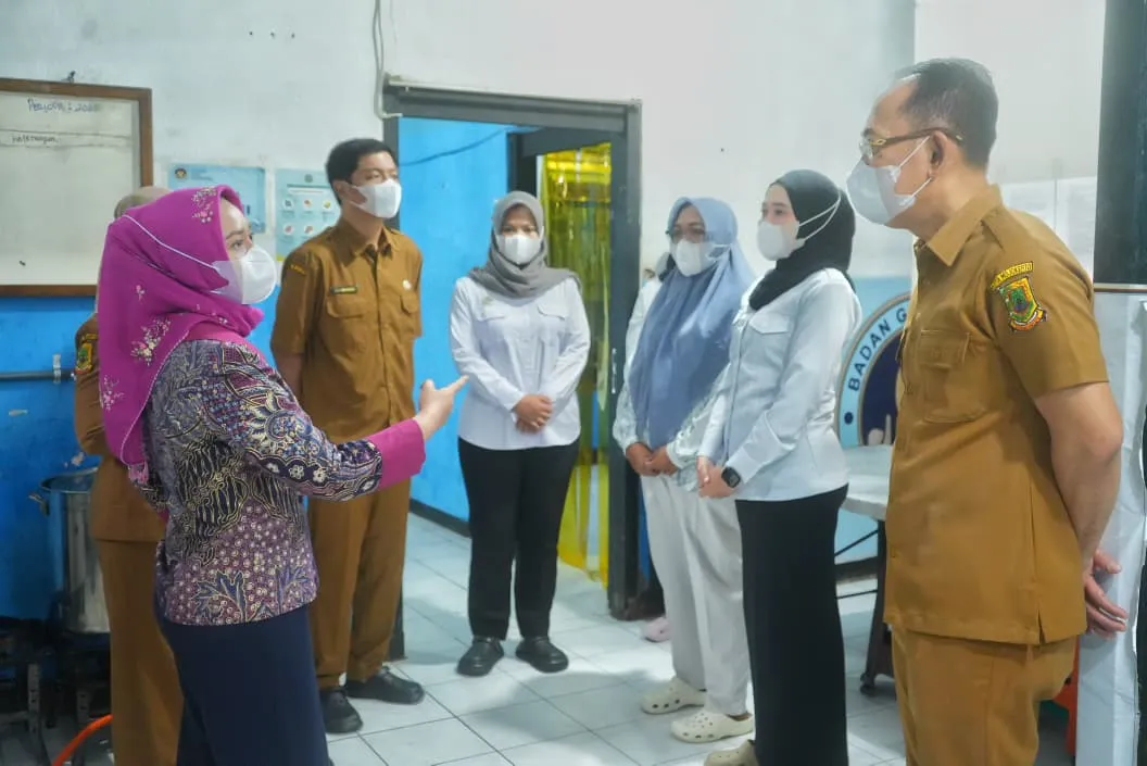 Pemkot Mojokerto Pastikan Kualitas MBG, Ning Ita Turun Langsung Cek Dapur SPPG