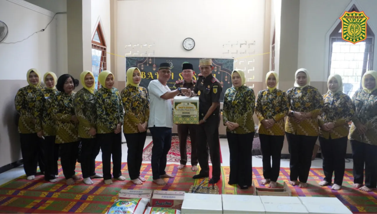 Kejati Kalimantan Barat dan IAD Gelar Bakti Sosial serta Buka Puasa Bersama, Perkuat Kepedulian Sosial di Bulan Ramadhan