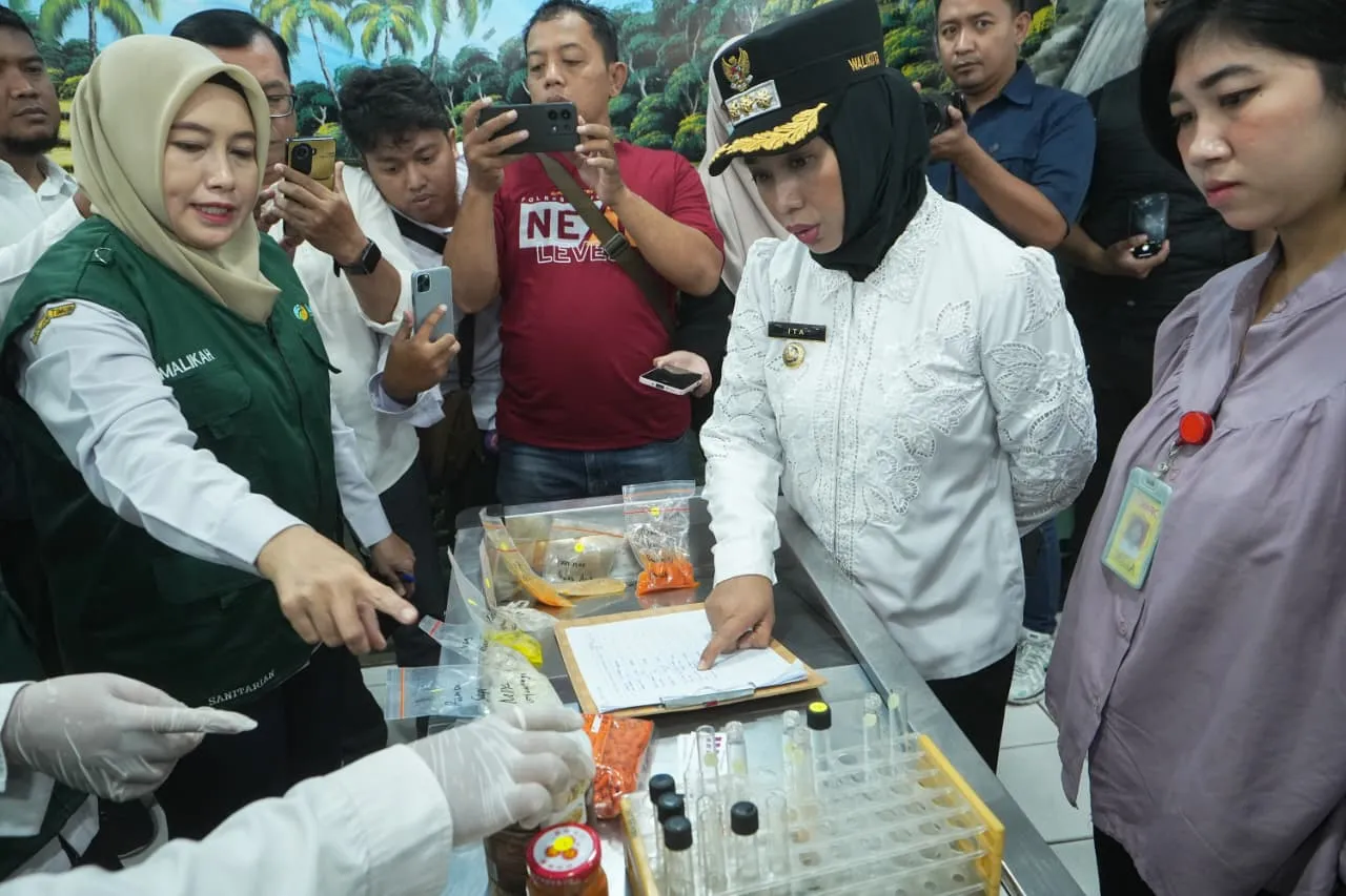 Jelang Idul Fitri, Wali Kota Mojokerto Pastikan Harga dan Keamanan Pangan Terjaga