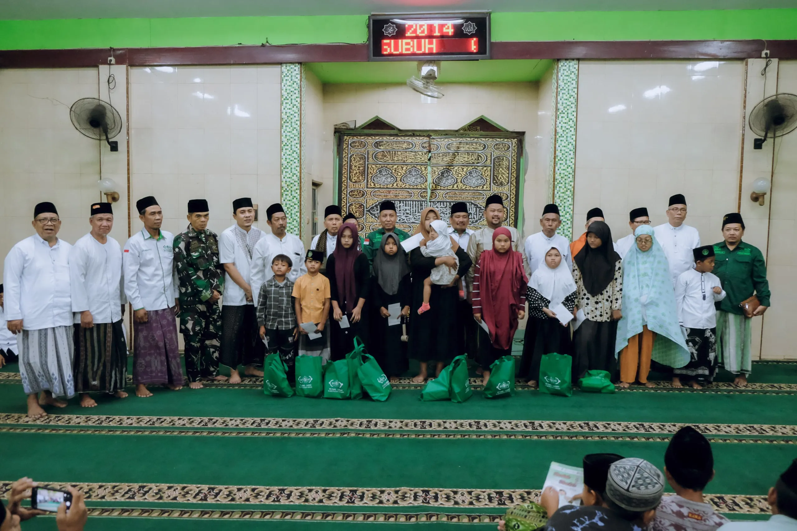 Ramadan di Masjid Siti Hajar, Bupati Ajak Warga Perkuat Syukur dan Kesiapan Kerja