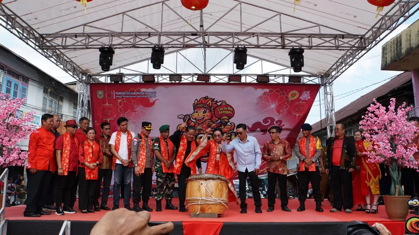 Kodim 1204/sanggau Hadiri acara Perayaan cap go meh tahun 2026