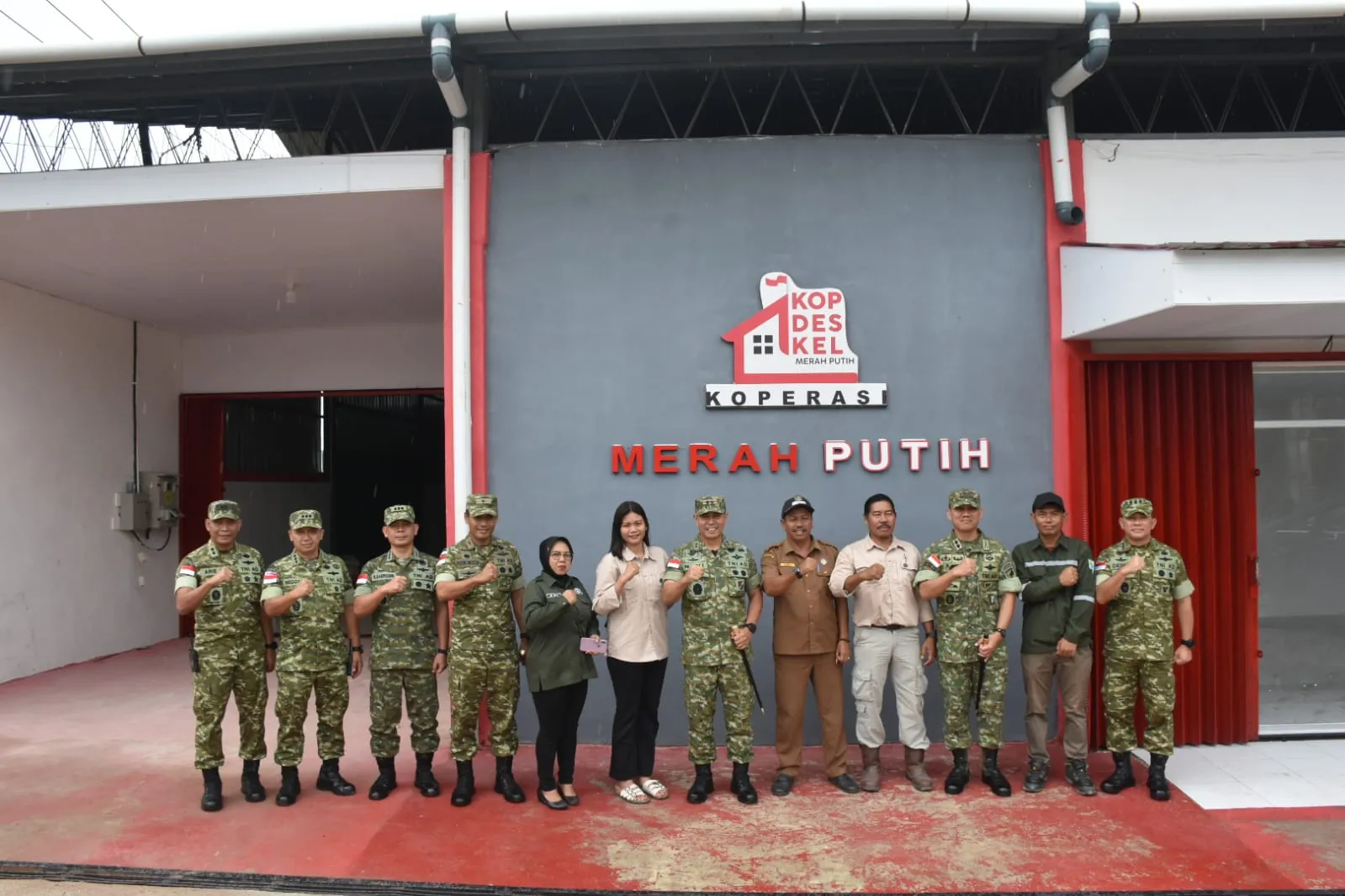 Pangdam XII/Tpr Tinjau Pembangunan Koperasi Merah Putih di Sintang