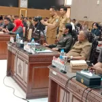 Ketua Fraksi Gerendra Riadlus solihin Penyampaian Rekomendasi DPRD, LKPJ Wali kota Dikawal Bersama