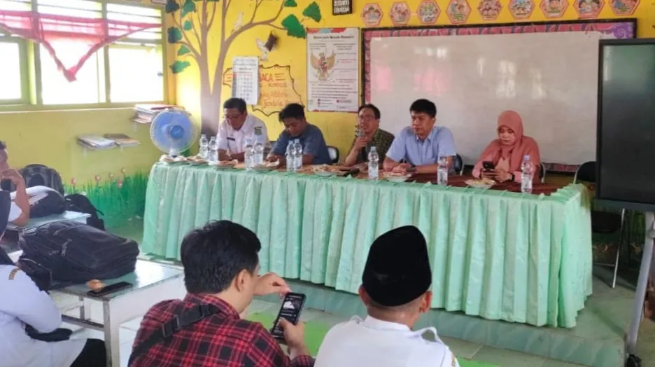 Tata Kelola Keuangan Sekolah Perkuat Pendampingan ARKAS dan SPJ BOSP di Kangean.