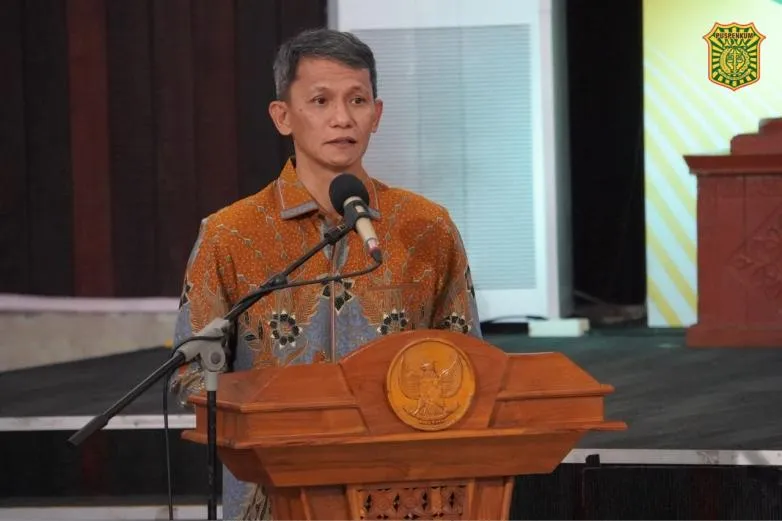 Kajati Kalbar Menerima PKBM Award 2026, Resmi Jadi Bapak Asuh PKBM DI Kalbar :  Dorong Solusi Komprehensif Atasi Anak Putus Sekolah.