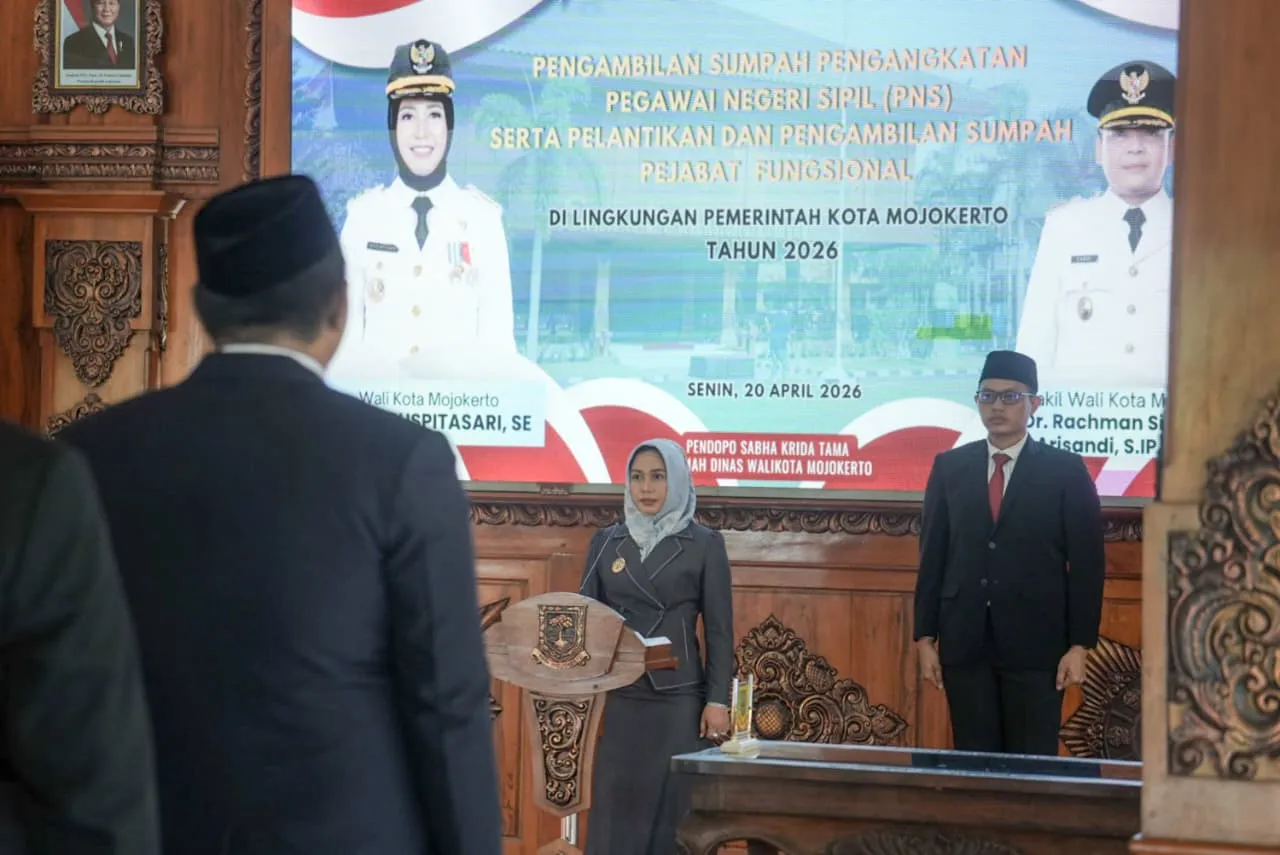 Wali Kota Mojokerto Ambil Sumpah PNS dan Pejabat Fungsional, Tekankan Integritas