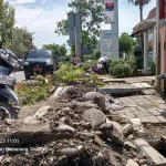 DPU PR Pemalang Komitmen Normalisasi Drainase, Antisipasi Banjir di Jalan Pemuda