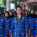 Serahkan SK Pengangkatan PNS dan perpanjangan PPPK formasi Tahun 2021, Ini Pesan Bupati Gresik
