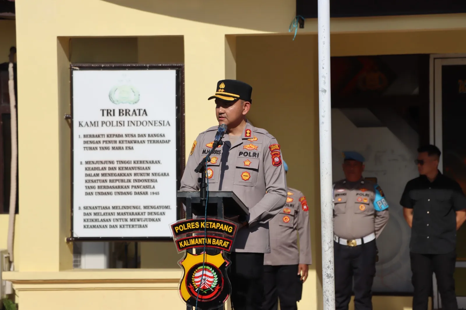 Kapolres Ketapang Pimpin apel pagi tekankan. Awali niat bertigas