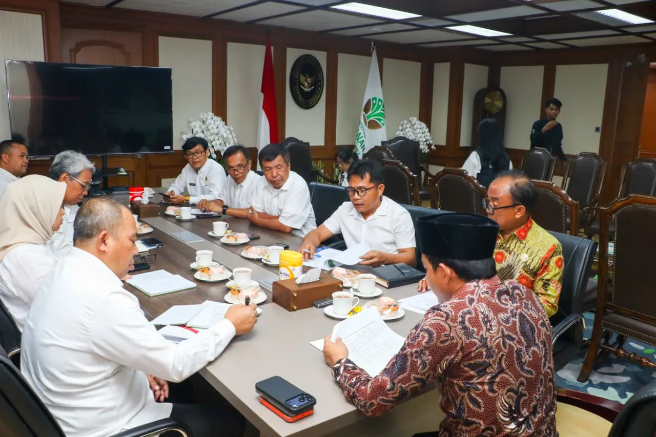 Wakil Bupati Samosir Sampaikan Usulan Program Strategis ke Kementerian Kehutanan RI Terkait Pengelolaan Kawasan Hutan