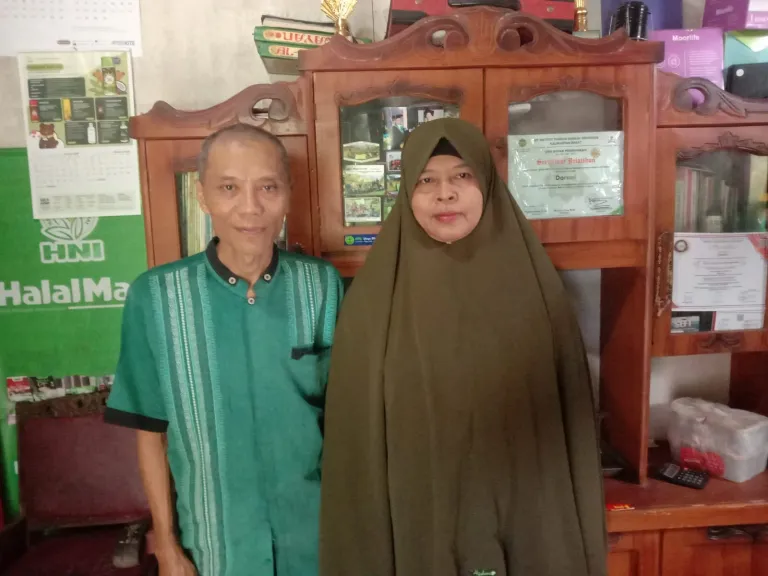 Yatimat : Berharap Mendapatkan Bantuan Program  Bedah Rumah Dari Bupati Kubu Raya