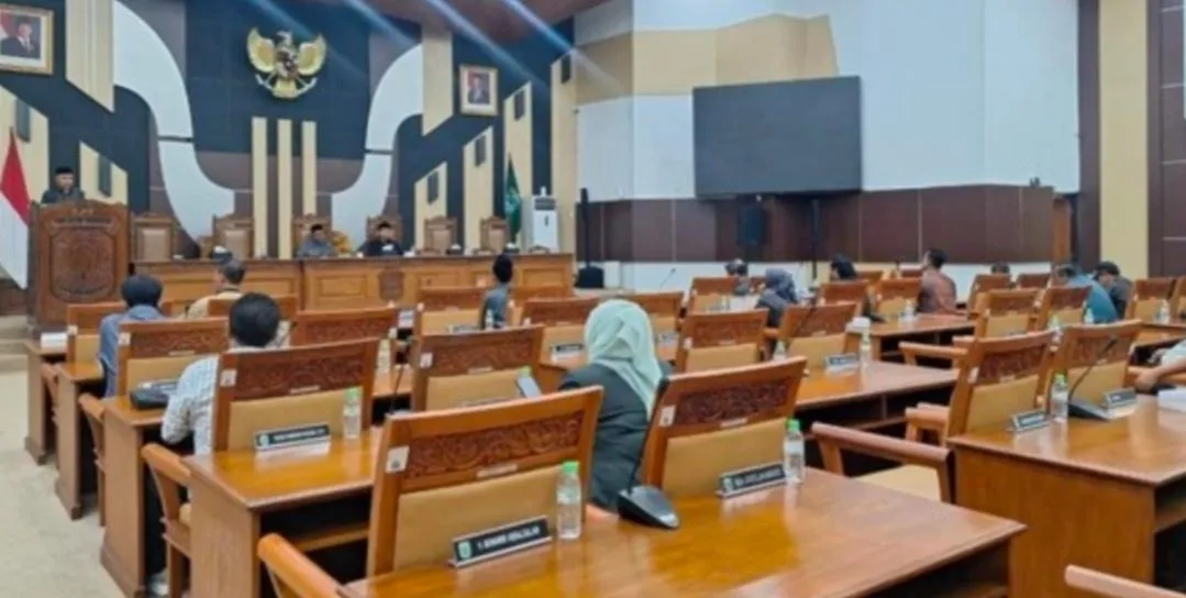 Hasil Pansus DPRD Kabupaten Pasuruan Proyek Hunian Mewah di Lereng Gunung  Arjuno Di Hentikan Total