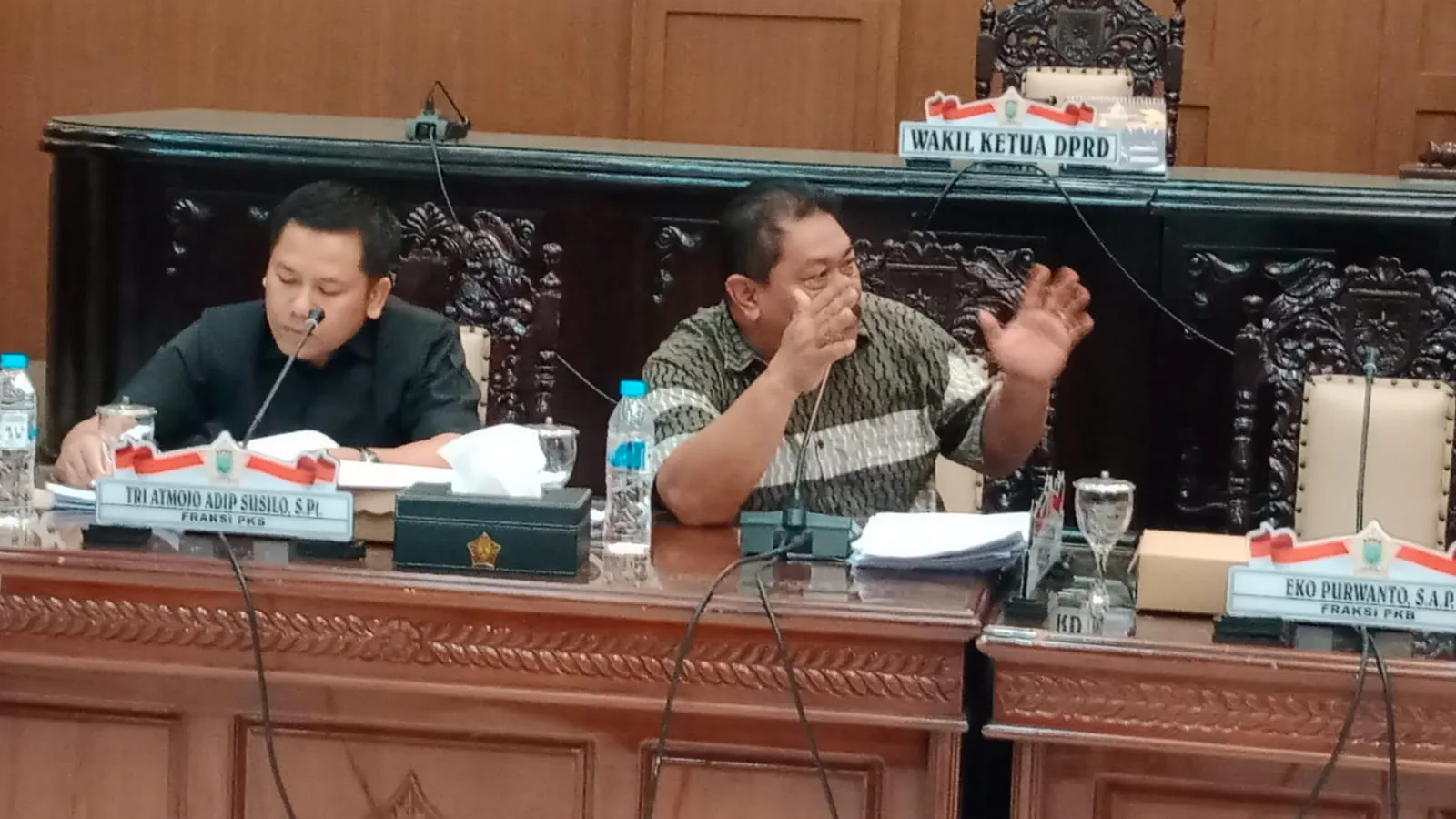 Lampu Jalan Hingga Vidiotron RSUD Arrozi Jadi Perhatian Drs Robit Riyanto, Sekda Siap Tindaklanjut