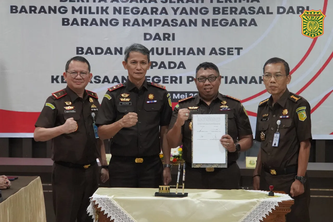 Kejati Kalbar Oftimal kan Barang Sitaan Negara Berupa Lapangan Futsal Di GG Nusa Indah Pontianak Timur
