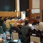 Dorong Percepatan Seragam Sekolah Dinas Pendidikan, DPRD Kota probolinggo Resmi Menyerah Rekomendasi LKPJ Wali Kota Tahun 2025