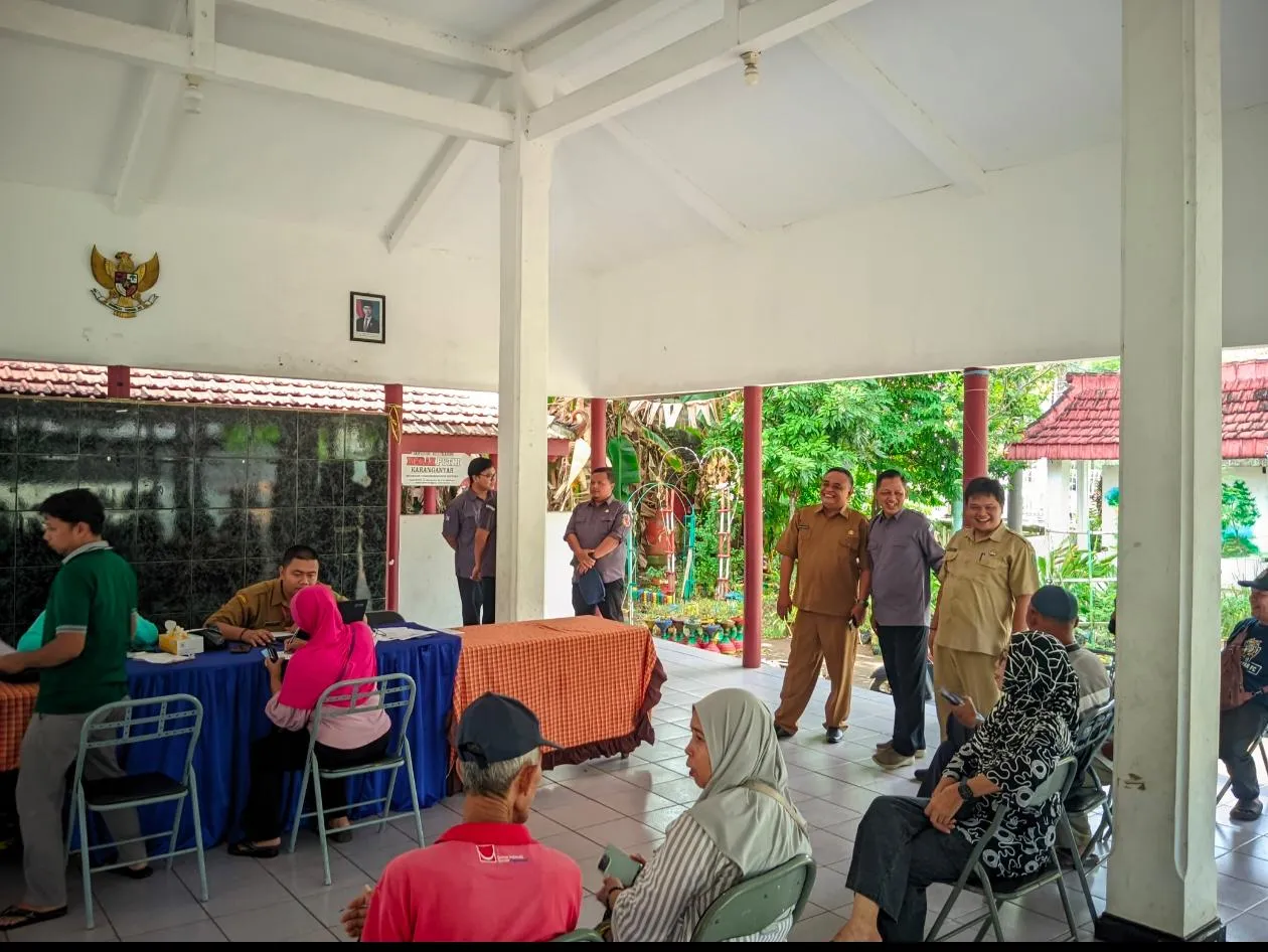 Camat Panggungrejo Kota Pasuruan Tinjau Langsung Pelaksanaan Pemeriksaan Kesehatan Gratis