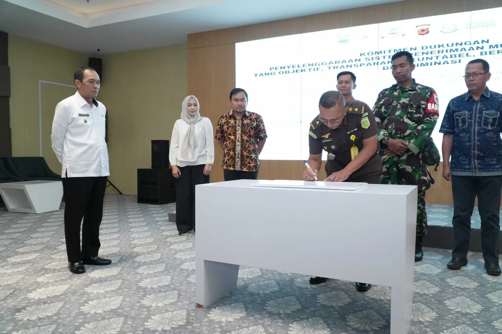 Tutup Celah “Titip Absen”, Pemkot Cimahi Resmi Kick-Off SPMB 2026/2027 dengan Komitmen fakta Integritas