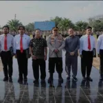Polres Belitung Timur menggelar Apel Jam Pimpinan yang dirangkaikan dengan pemberian penghargaan kepada lima personel