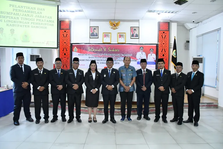 Wakil Bupati Samosir Lantik 9 Pejabat Tinggi Pratama, Tekankan Sinergi, Integritas, dan Prestasi