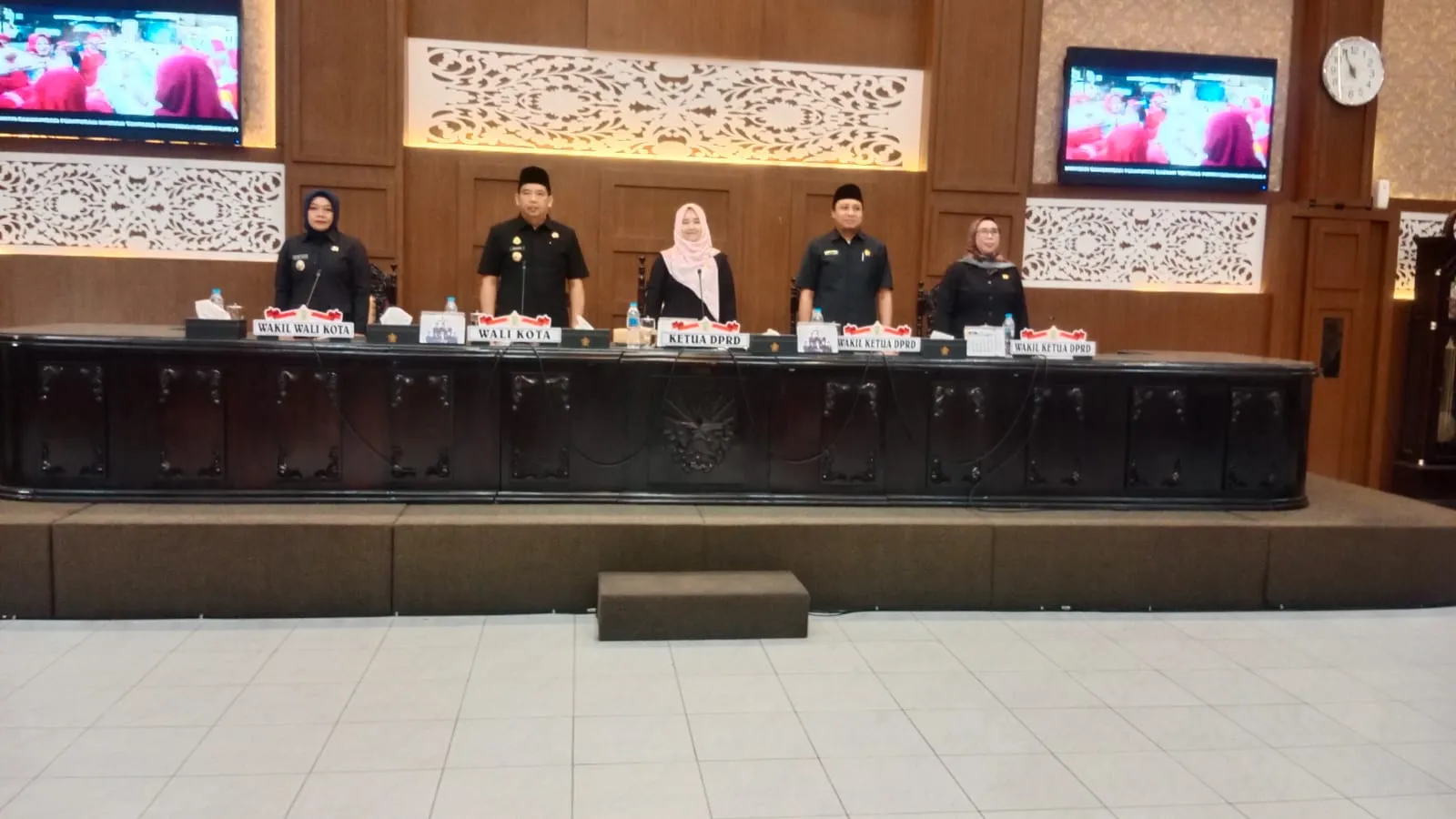 Paripurna DPRD Kota Probolinggo Bahas Raperda Pertanggungjawaban APBD 2025, Wali Kota Siap Jawab Masukan Fraksi