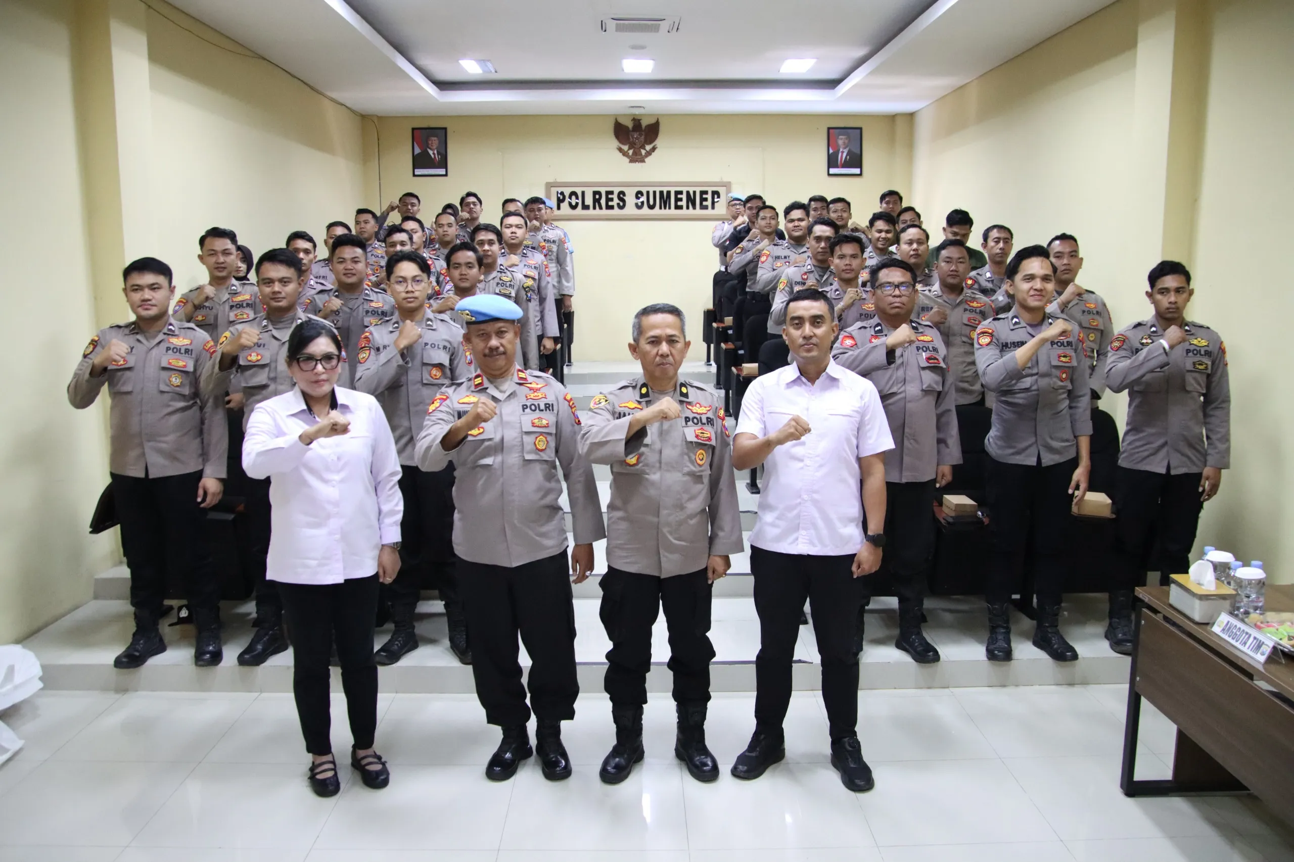 Perkuat Profesionalisme Anggota, Tim Propam Polda Jatim Gelar Pembinaan Etika Profesi di Polres Sumenep