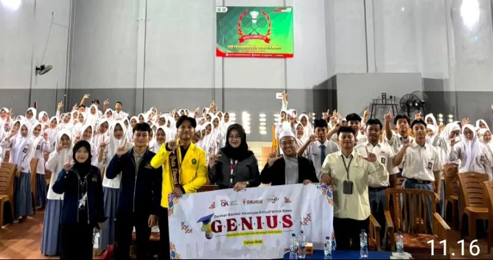 Lebih dari Sekadar Label: Mengupas Nilai Ekonomi Syariah bersama FoSSEI dan OJK di MAN 1 Kota Tasikmalaya