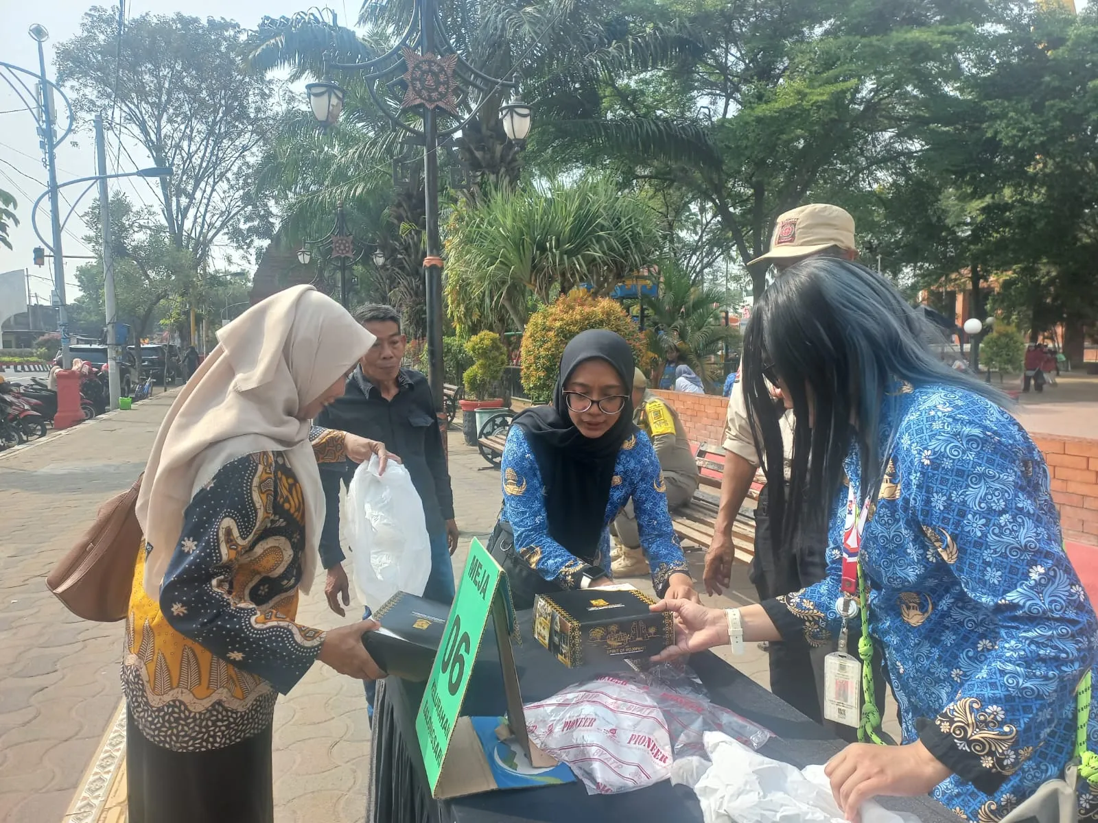 Lebih Tertata dan Praktis, 1080 Porsi Makan Gratis HUT Kota Mojokerto Tuai Apresiasi Warga