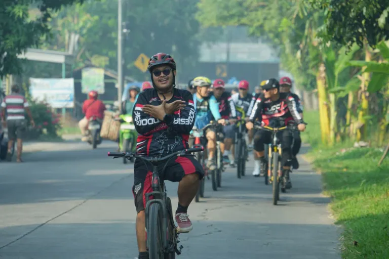 Ratusan Goweser dari Berbagai Daerah Meriahkan Reses Fun Adventure Bike Hari Jadi ke-108 Kota Mojokerto