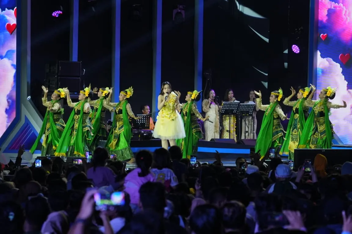 Ribuan Warga Tumpah Ruah, Road to Kilau Raya MNCTV Semarakkan HUT ke-108 Kota Mojokerto