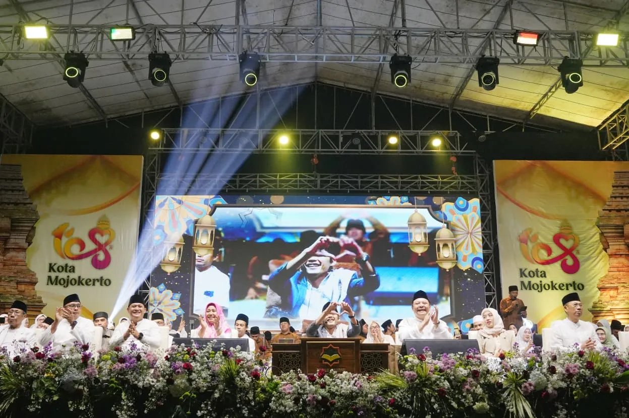 Pengajian Akbar Sambut HUT ke-108, Pemkot Mojokerto Gelar Pengajian Akbar Bersama Gus Iqdam