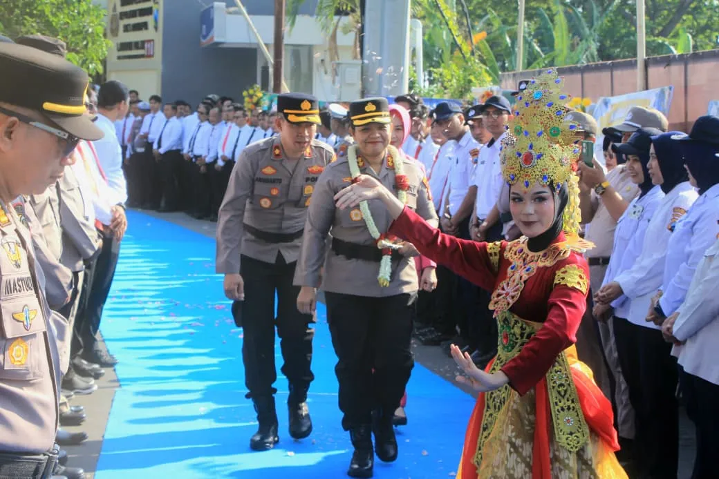 Pisah Kenal Kapolres Probolinggo dari AKBP M. Wahyudin Latif ke AKBP Asmida Rizki Siregar