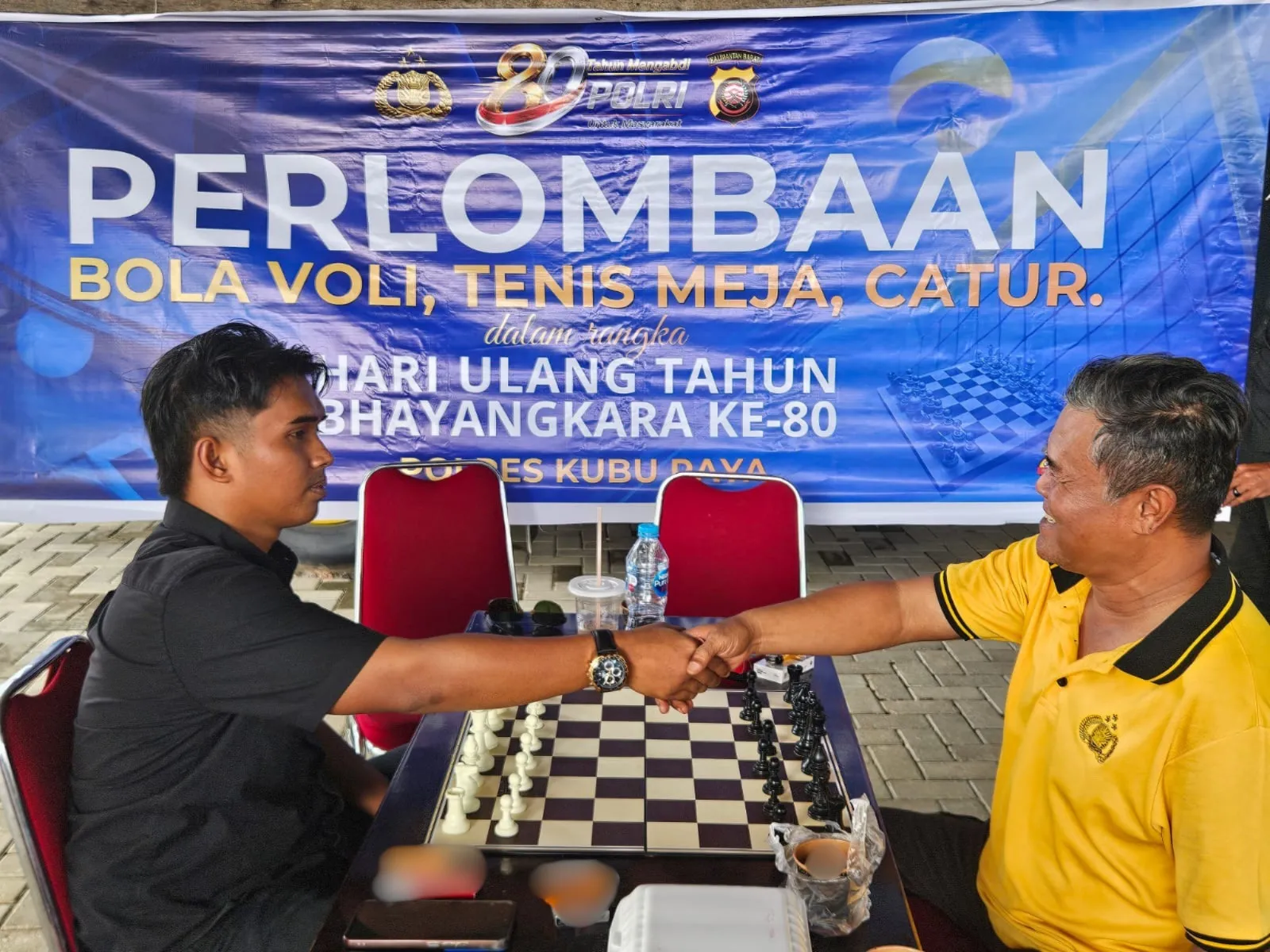 Jelang Hari Bhayangkara Ke-80, Polres Kubu Raya Gelar Turnamen Catur Bersama Warga