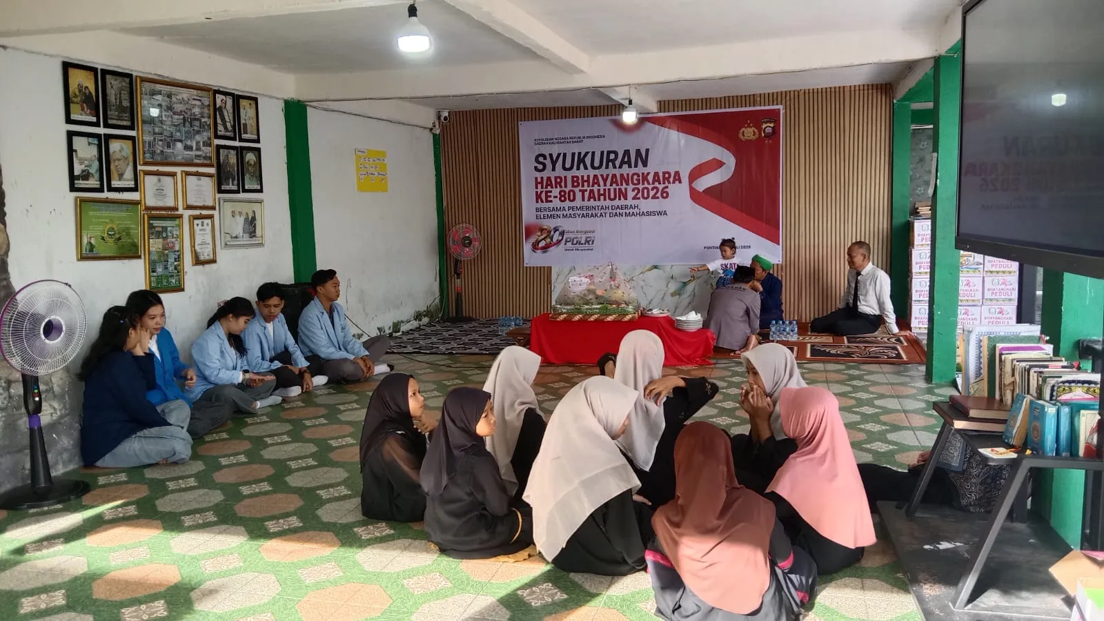 Dalam Rangka Hari Bhayangkara.Ke- 80 Polda Kabar Mendistribusikan 875 Bansos Ke 10 Ponpes