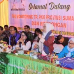 TP – PKK Provinsi Sumatera Utara Monitoring Lomba UP2K di Kecamatan Harian, Wabup Samosir Tekankah Kolaborasi dan Kreativitas dalam Pengembangan Produk Unggulan UP2K PKK Kab Samosir