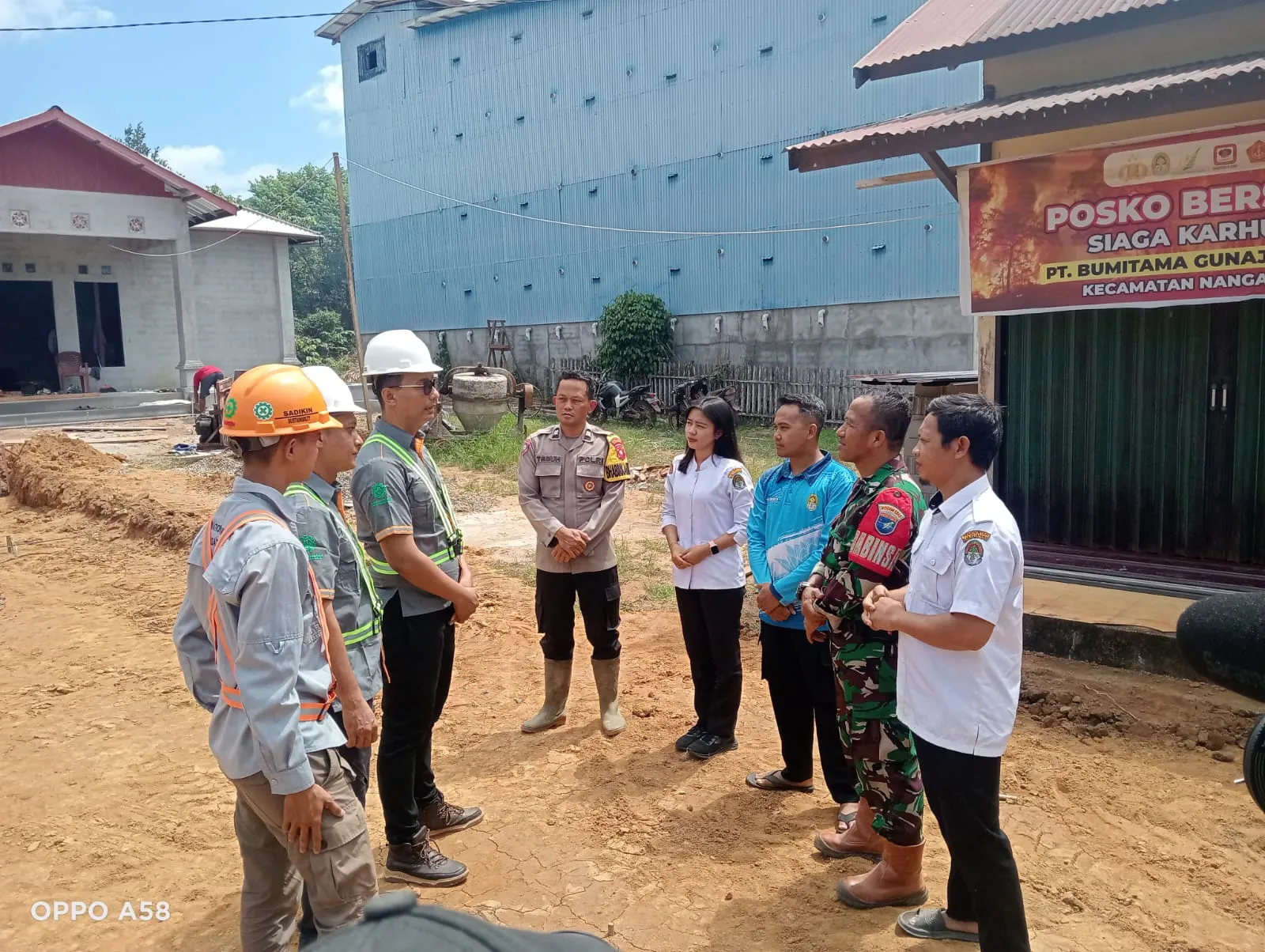 Sinergitas Cegah Karhutla, Polsek Nanga Tayap Bersama TNI, Pemerintah Desa, Perusahaan dan Masyarakat Perkuat Koordinasi