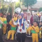 Bunda Ani Wibowo apresiasi prestasi siswa SLBN 1 Kota Pasuruan.