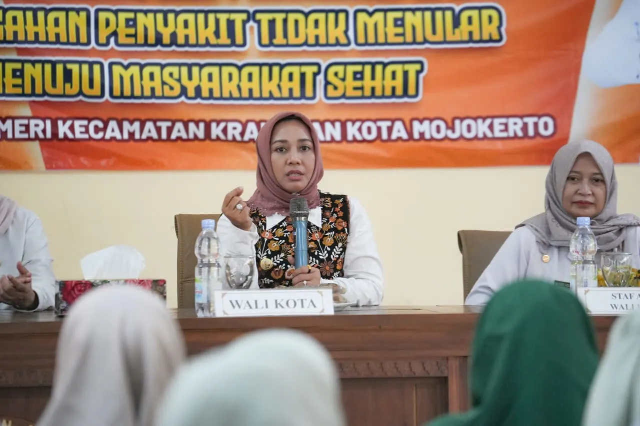 Sinergi Pencegahan PTM Kelurahan Meri Perkuat Pencegahan PTM, Ning Ita Ajak Masyarakat Biasakan Pola Hidup Sehat